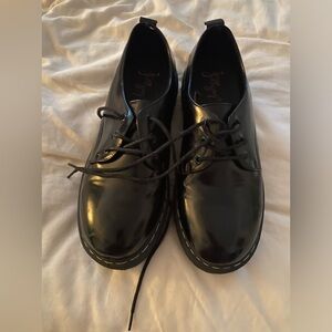 Jellypop Women's Black Loafers